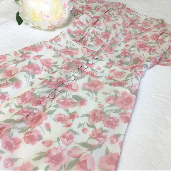 *LAST ONE!* Romantic Pink Floral Romper - Picture 5 of 5